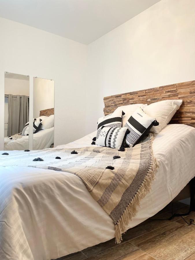 Chez-Yu Apartment การ์กาซอน ภายนอก รูปภาพ