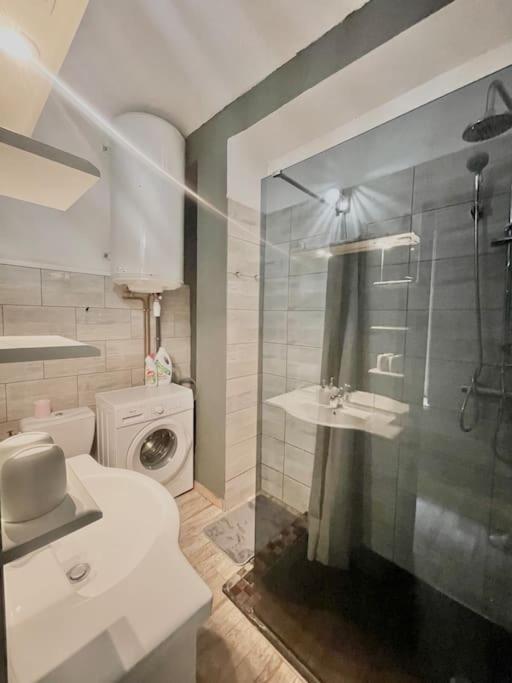 Chez-Yu Apartment การ์กาซอน ภายนอก รูปภาพ